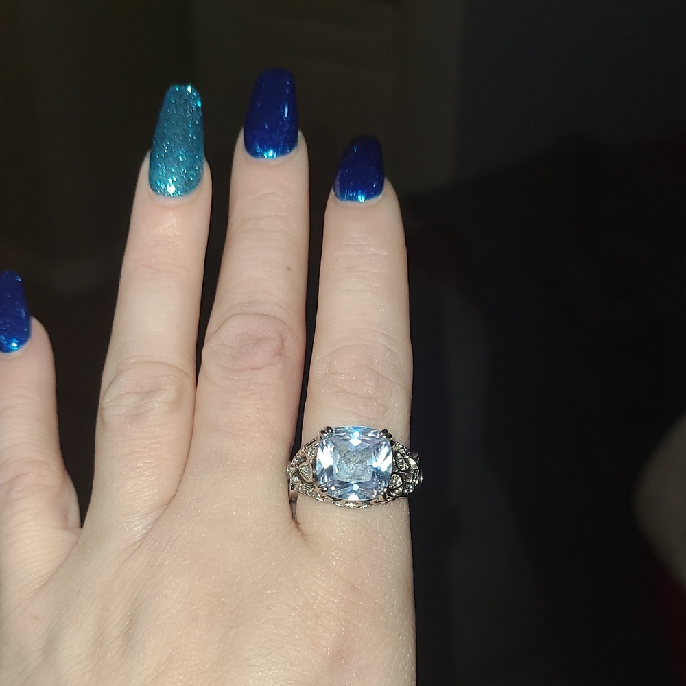 Dazzling Silver Ring with Clear Gemstone